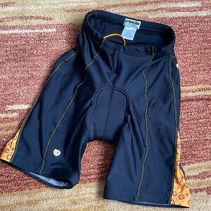 Women’s Pearl Izumi padded bike shorts L Large vintage